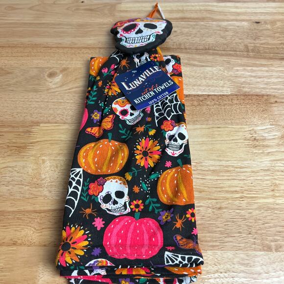 Lunaville Halloween Sugar Skull Black Kitchen Towels - Set of Two - NWT - Picture 1 of 5
